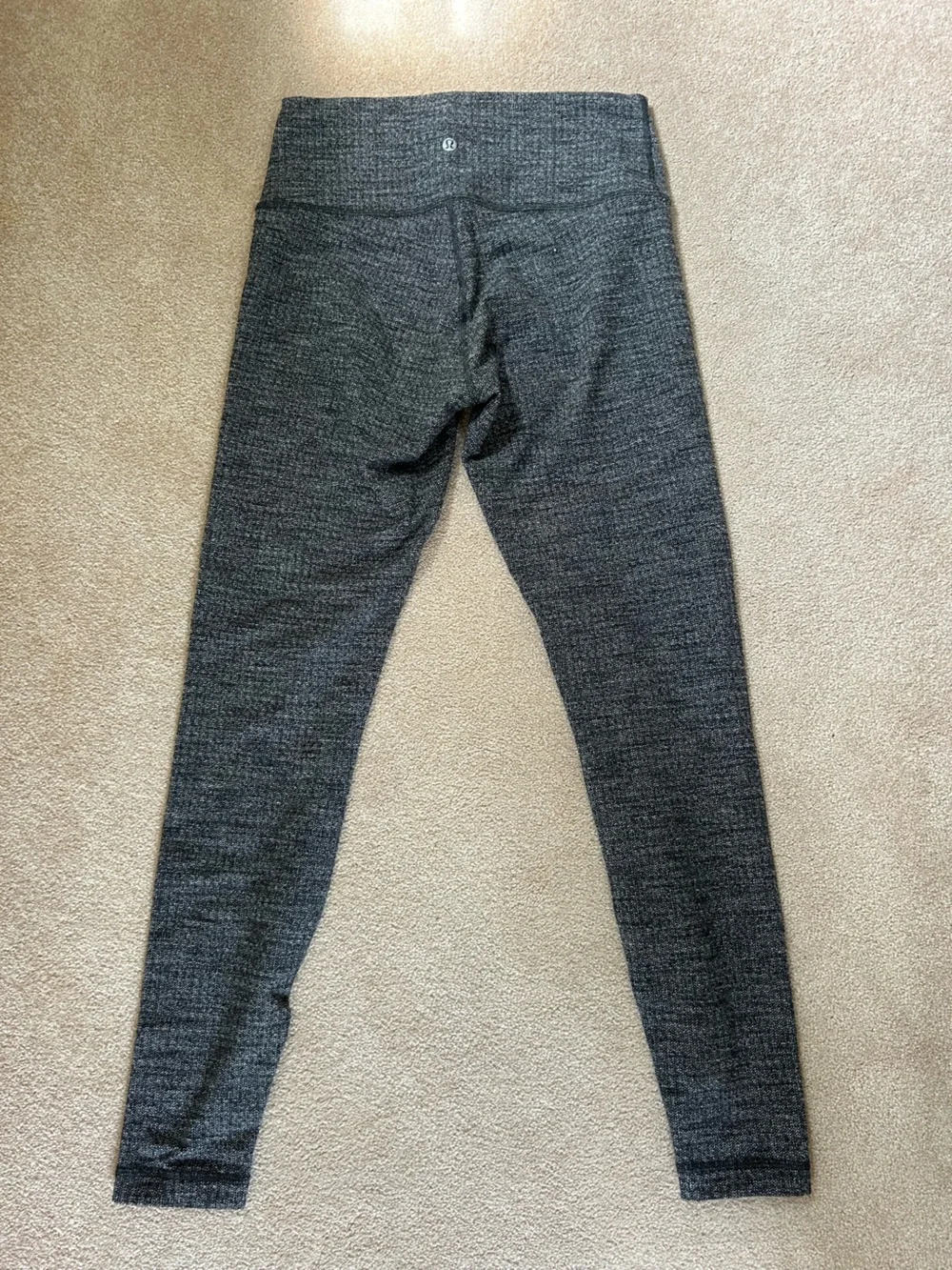 Lululemon leggings size 10 - Picture 1 of 3